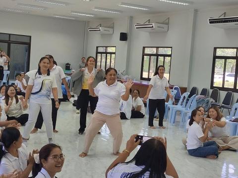 โครงการฝึกอบรมปฏิบัติธรรมเพื่อเสริมสร้างคุณธรรมจริยธรรม