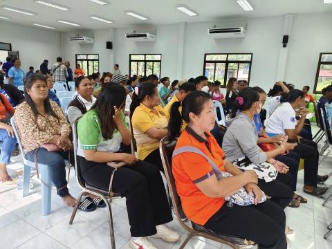 โครงการอบรมอาสาสมัคร "ท้องถิ่นรักษ์โลก"